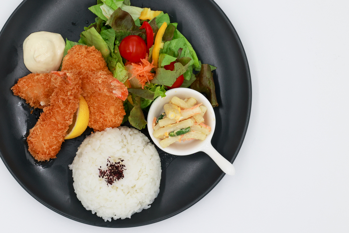 スペシャルミックスフライプレート1,300円