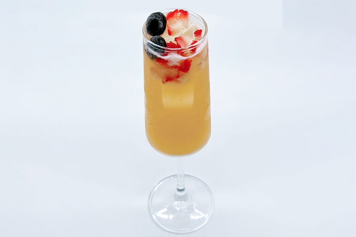 ディナードリンクメニュー、モクテルとカクテル、ピーチフィズ