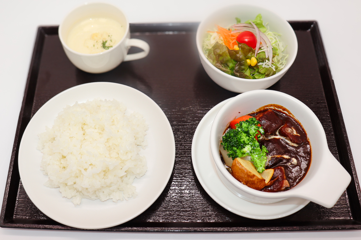 邨井清隆シェフ特製1か月煮込んだビーフシチューセット（ライス・スープ・サラダ）