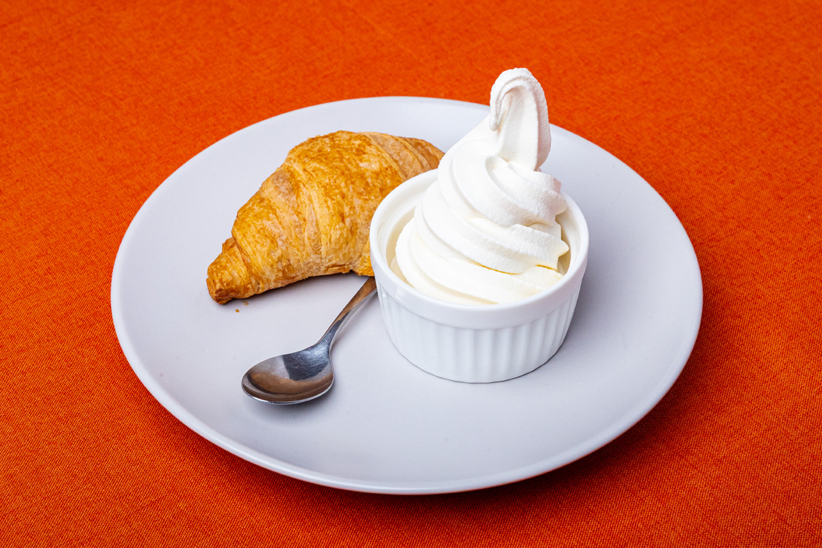 クロワッサンソフトクリーム