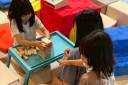 kids-playing-blocks